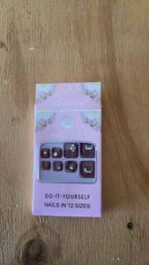 lot 308 image: Beautiful Toe Nails Do-It-Yourself 12 Sizes