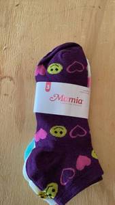 lot 334 image: Mamia Fashion Socks Size 9-11 3-Pack