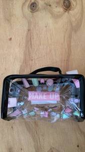 lot 337 image: Makeup Cosmetics Set with Black Carrying Case and Handle
