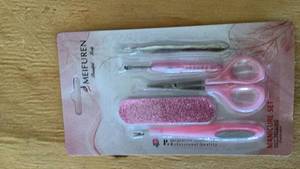 lot 340 image: Meffuren Manicure Set