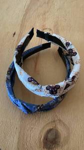 lot 352 image: Fabric Headbands with Black Velvet Trim 2-Pack