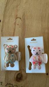 lot 354 image: Blossom Bear Plush hair clips2-Pack