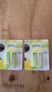 lot 359 image: Wellnax Lemon Car Air Freshener Vent Clips 8g 2-Pack