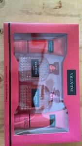lot 361 image: Valentino Ralide Body Lotion x2 Eau de Parfum Gift Set