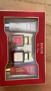 lot 362 image: Rogue Curated for Women Hair & Fragrance Gift Set