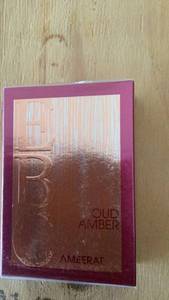lot 422 image: Oud Amber Ameerat Fragrance