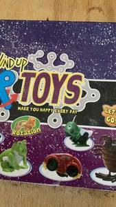 lot 437 image: Windup Toys Make You Happy Every Day Set with Animal Figures