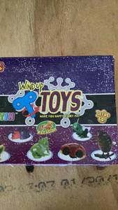 lot 442 image: Wind Up Toys Make You Happy Every Day Set of 4 Figurines