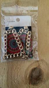 lot 462 image: Cornerstone Fashion Jewelry Earrings Chain Link Red Medallion