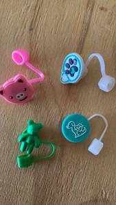 lot 498 image: Animal Themed Silicone straw Clips Charms 4 Pack -