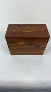 lot 7 image: Handmade wooden recipe box with Alphabetical Dividers A-Z