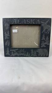 lot 36 image: Alaska Picture Frame with Border and Stand