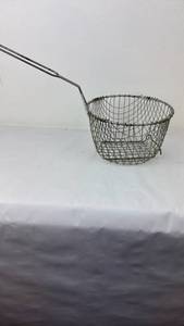 lot 99 image: Wire Mesh Strainer Basket with Handle