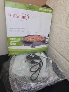lot 131 image: Premium Electric Skillet 1400 Watts Non-stick PES1206R