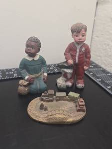 lot 163 image: Sarahs Attic Choo Choo Train Tracks 4239 Limited Edition USA