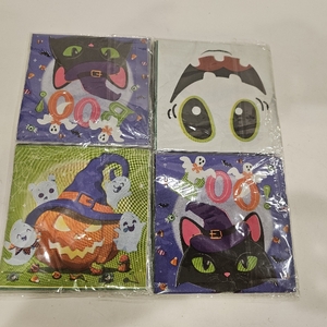 lot 2196 image: 40pcs Halloween Paper Napkins Party Decorations, Disposable Halloween Ghost Pumpkin Paper Towels for Kids Spooky Birthday Party Supplies
