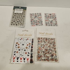 lot 2530 image: Lot of 5 Nail Decals