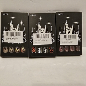lot 2532 image: Lot of 3, Halloween Press on Nails Fake Nails