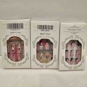 lot 2547 image: Lot of 3, Halloween Press on Nails Fake Nails