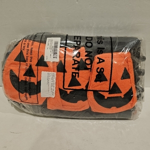 lot 2639 image: Jiuguva 12 Pcs Witch Costume Set provides a complete group dress-up kit featuring capes, pointed hats, flying brooms, and pumpkin bags.