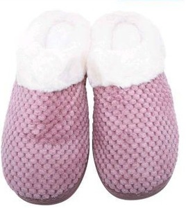 lot 10460 image: Cozy Adult Slippers, Pink And White