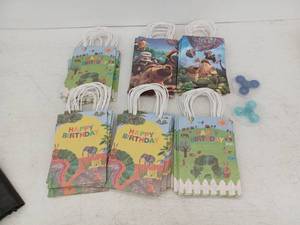 lot 10556 image: Party Supplies Bundle - Birthday Bags & Fidget Toys