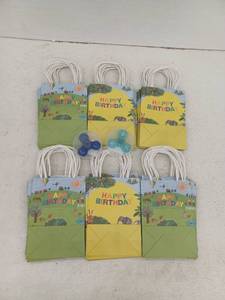 lot 10578 image: Birthday Party Bags with Fidget Spinners