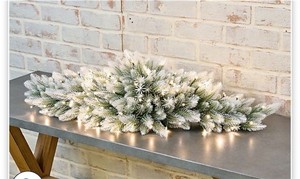 lot 4237 image: Bethlehem Lights Grand Radiance 36 Swag with 3-in-1 LEDs