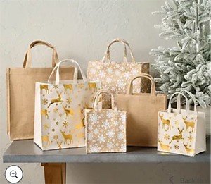 lot 4246 image: Kringle Express 24-pc Reusable Gift Totes & Hang Tags