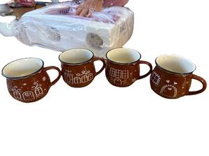 lot 4265 image: Gingerbread Man Mugs, 12 oz Ceramic Christmas Coffee Cups