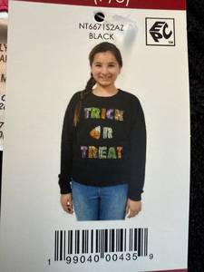 lot 4303 image: Zunie Girl Sequined Trick-or-Treat Sweater, girls size medium (78)