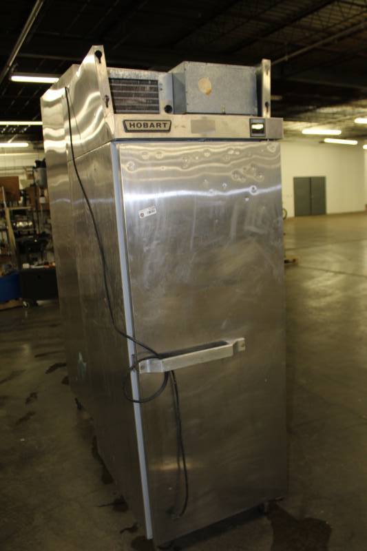 lot 1724 image: Hobart Single Door Refrigerator