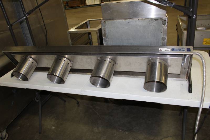 lot 1732 image: Seco 4 Lamp Heat Bar
