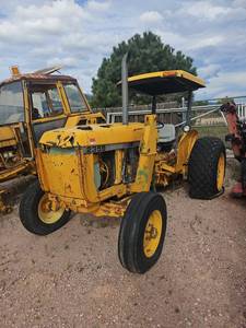 lot 7760 image: John Deere Industrial Tractor w Canopy  Model 2439 D