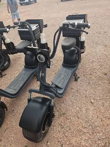 lot 7767 image: Electric Scooter w Cargo Box &amp Charger