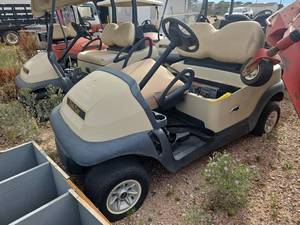 lot 7770 image: Club Car 2-Seat Electric Golf Cart 48V