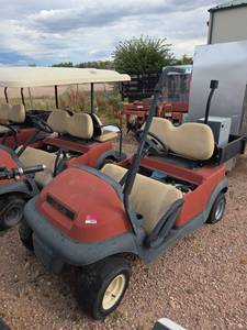 lot 7776 image: Club Car 2-Seat Electric Golf Cart w Cargo Bed 48V