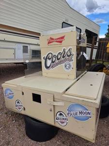 lot 7785 image: Budweiser Beverage Service Cart Bed  Model EZ 1200