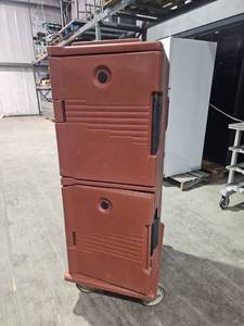 lot 7797 image: Cambro Two-Compartment Insulated Food Transport Cabinet