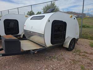 lot 7843 image: 2019 American Teardrop Camper