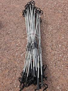 lot 7861 image: Bulk Lot of Tomic 58in  145cm Ski Poles