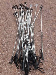 lot 7864 image: Bulk Lot of Tomic Ski Poles 62 inch 155cm