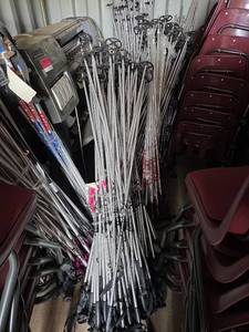 lot 7865 image: Bulk Ski Poles in Various Sizes and Brands