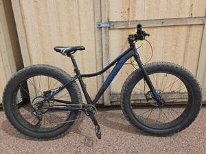 lot 7888 image: Fat Tire Bike  Model KHS 500