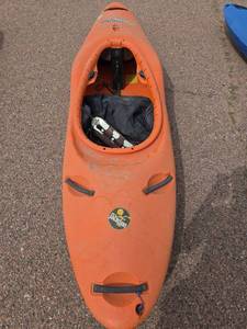 lot 7892 image: Jackson Kayak Whitewater Kayak Orange Single Seat