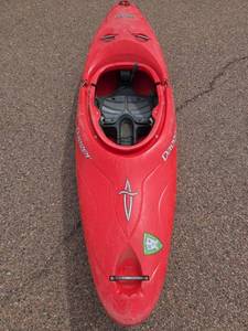 lot 7897 image: Dagger Kayak Red Single Seat
