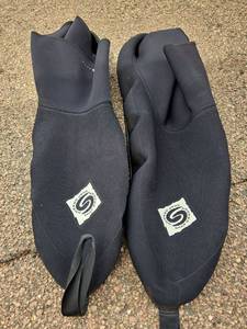 lot 7907 image: Snap Drangon Kayak Skirts