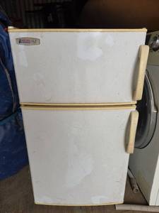 lot 7942 image: Micro Fridge Two-Door Refrigerator Freezer Compact  Model MFR-3W