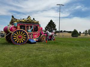 lot 7924 image: Princess Carriage Inflatable Bounce House