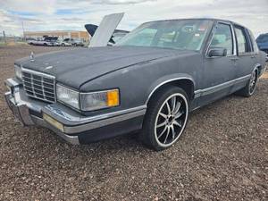 lot 7559 image: 1993 Cadillac DeVille